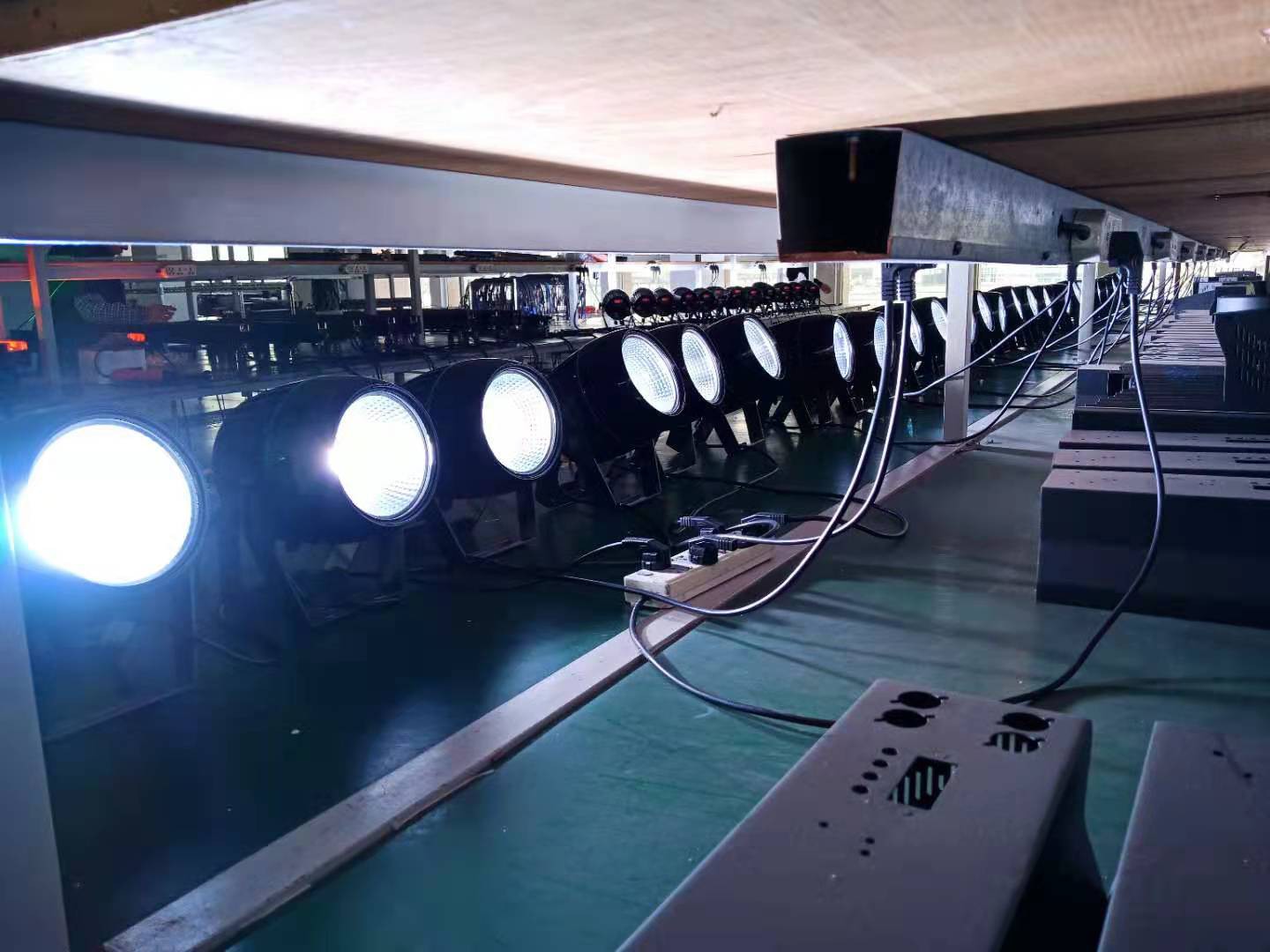 Rozdíl mezi veřejným a soukromým modelem: